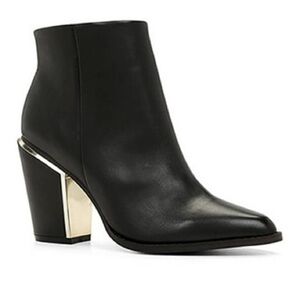 Aldo black leather block heel ankle boots with gold trim - size 8